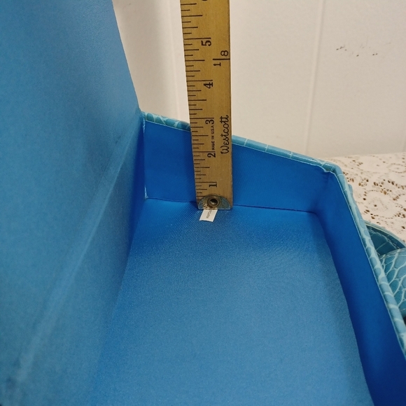 Y2K Mini Box Purse - Picture 7 of 10